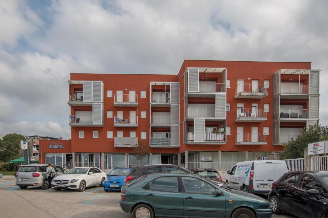 Bella Vista 2 Apartment Umag Exterior photo
