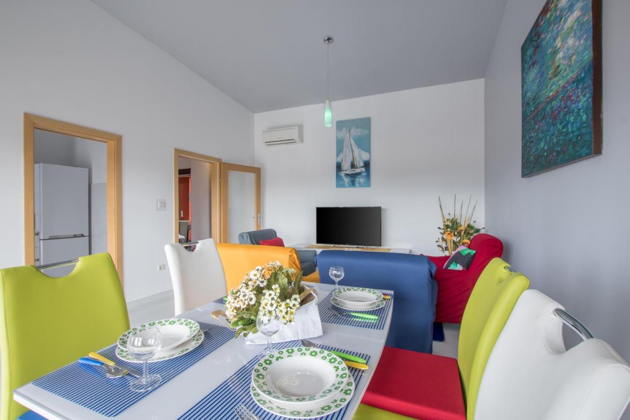 Bella Vista 2 Apartment Umag Exterior photo